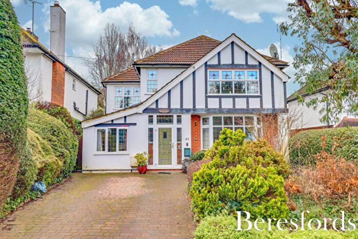 4 Bedroom Detached House For Sale In Mount Crescent, Warley, CM14