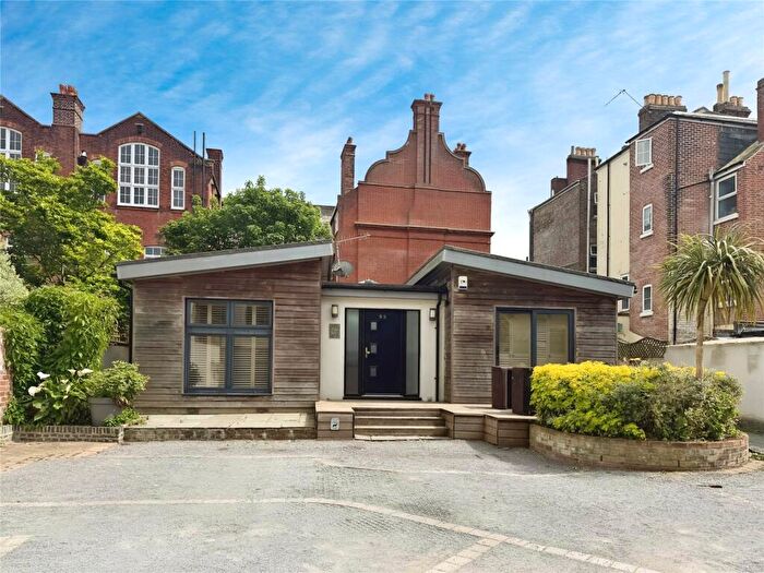 3 Bedroom Bungalow To Rent In Castle Road, Southsea, Hampshire, PO5