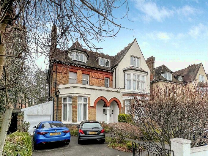 2 Bedroom Flat To Rent In North Common Road, Ealing, W5