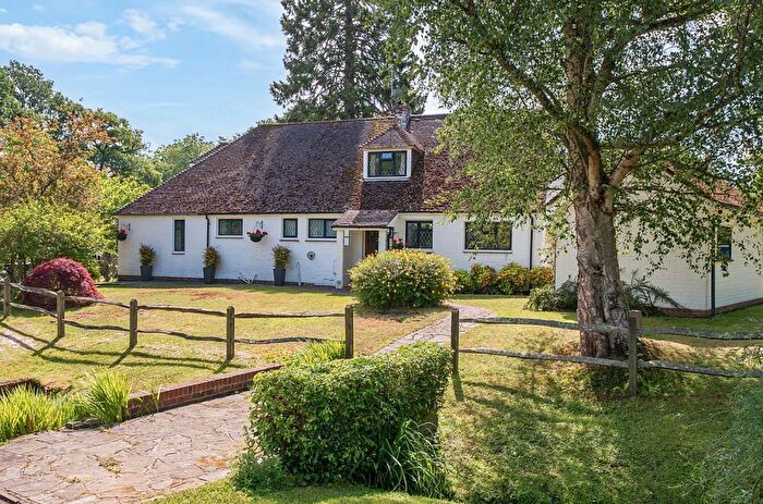 5 Bedroom Detached House For Sale In Melrose Place, Storrington, RH20