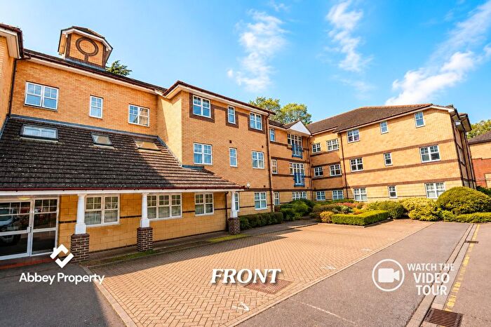 1 Bedroom Flat To Rent In Earls Meade, Barons Court Earls Meade, LU2