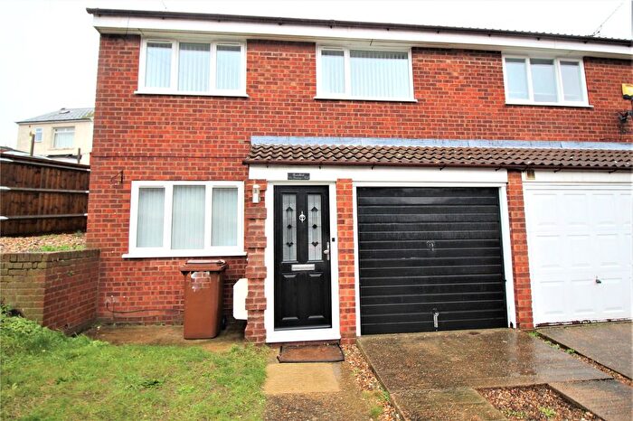 3 Bedroom End Of Terrace House To Rent In Grange Road, Gillingham, Kent, ME7
