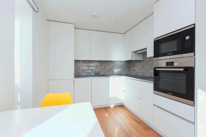 1 Bedroom Flat To Rent In , Lumire Building, Maud Street, London, E16