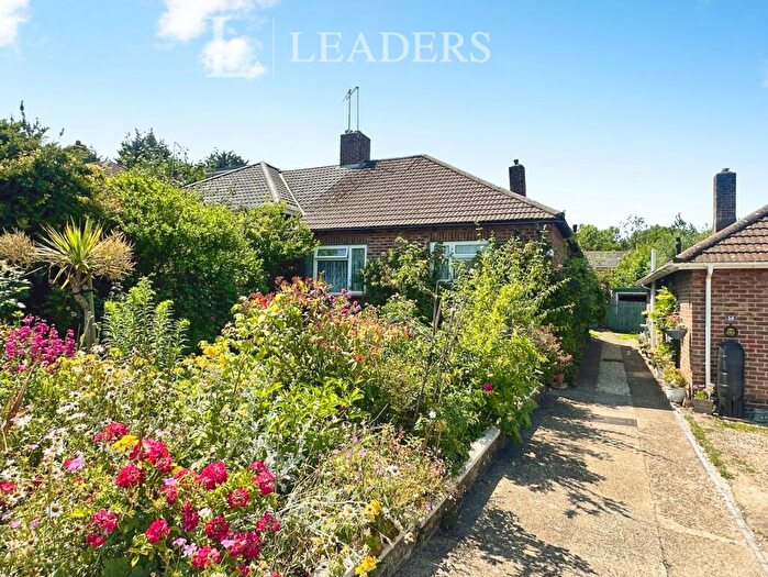 2 Bedroom Bungalow For Sale In Brooklands Road, Havant, Hampshire, PO9