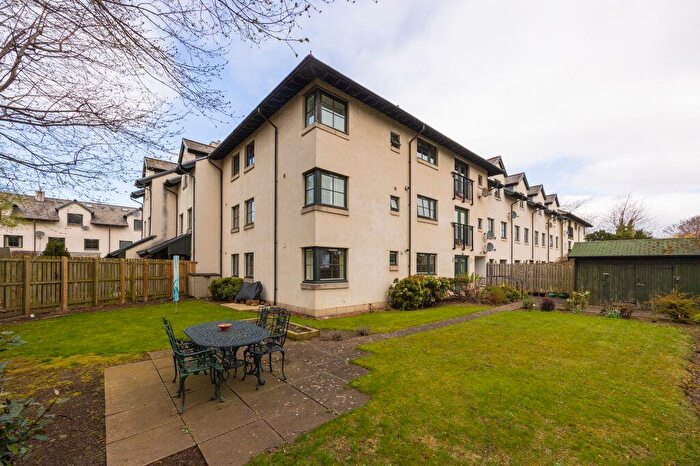 3 Bedroom Flat For Sale In / Balgreen Avenue, Edinburgh, EH12