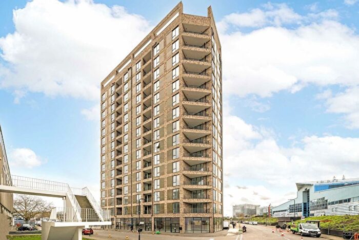 2 Bedroom Flat For Sale In Bollo Lane, Acton, W3