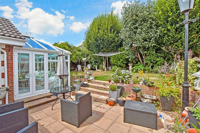 3 Bedroom Detached Bungalow For Sale In Well Road, Bognor Regis, West Sussex, PO21