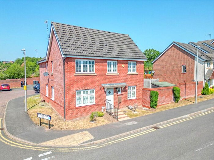 3 Bedroom Semi-Detached House For Sale In Currane Road, Nuneaton, CV10