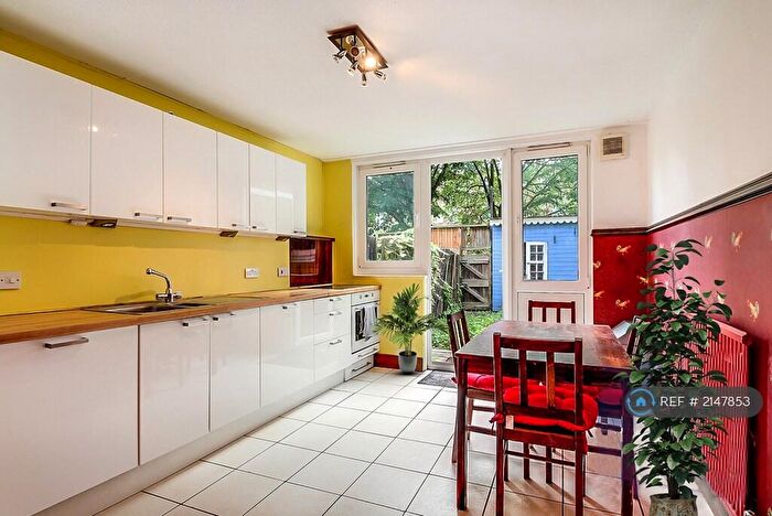 4 Bedroom Terraced House To Rent In Westacott Close, London, N19