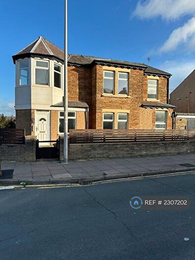 3 Bedroom Semi-Detached House To Rent In Elizabeth Street, Blackpool, FY1