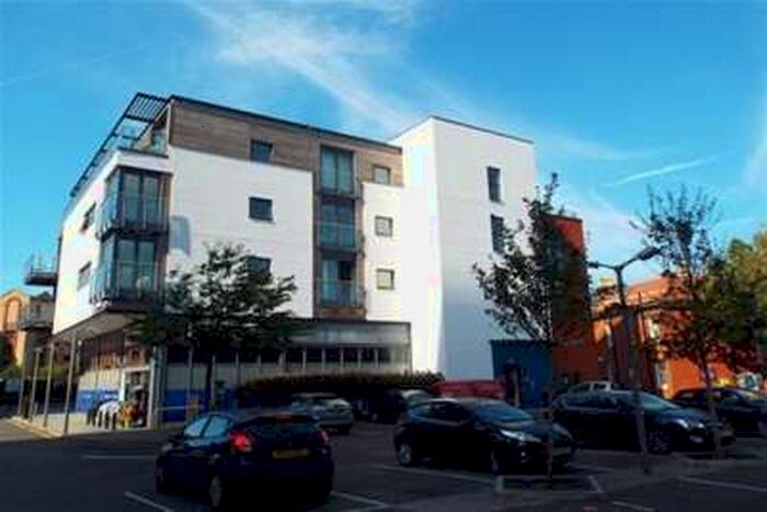 1 Bedroom Flat To Rent In Ranger Court, Ocean Village, SO14