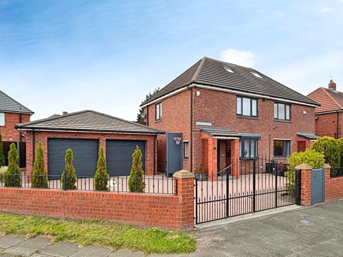 2 Bedroom Semi-Detached House For Sale In Ford Crescent, Shiremoor, NE27