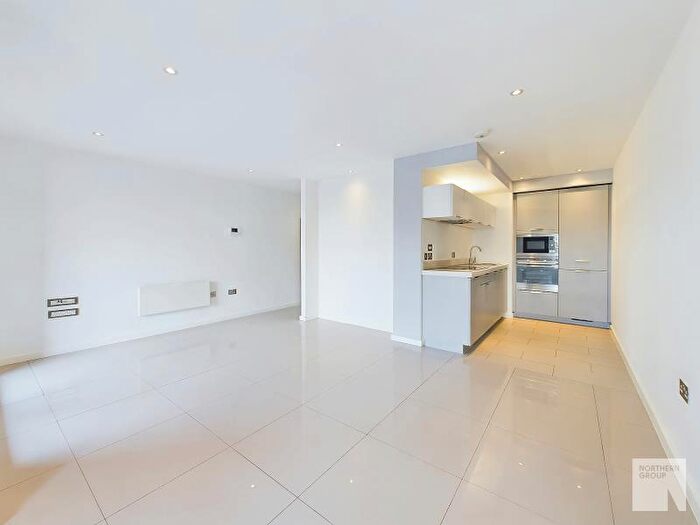 1 Bedroom Apartment To Rent In Apt . :: Ice Plant, M4