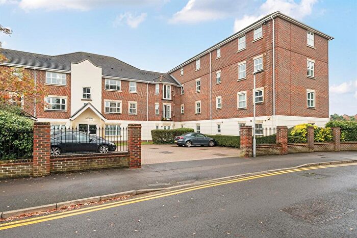 2 Bedroom Apartment To Rent In Abbotsmead Place, Wolsey Road, Caversham, Reading, RG4