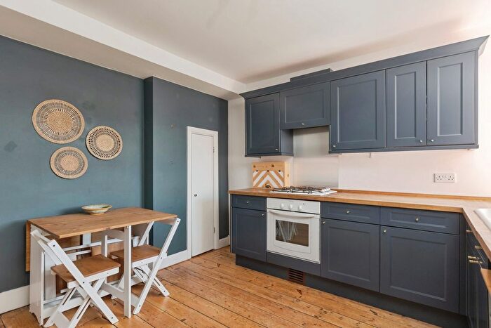 1 Bedroom Flat For Sale In Bayhall Road, Tunbridge Wells, Kent, TN2
