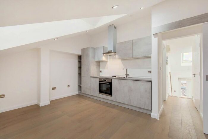 1 Bedroom Flat To Rent In Upper Richmond Road, Putney, London, SW15