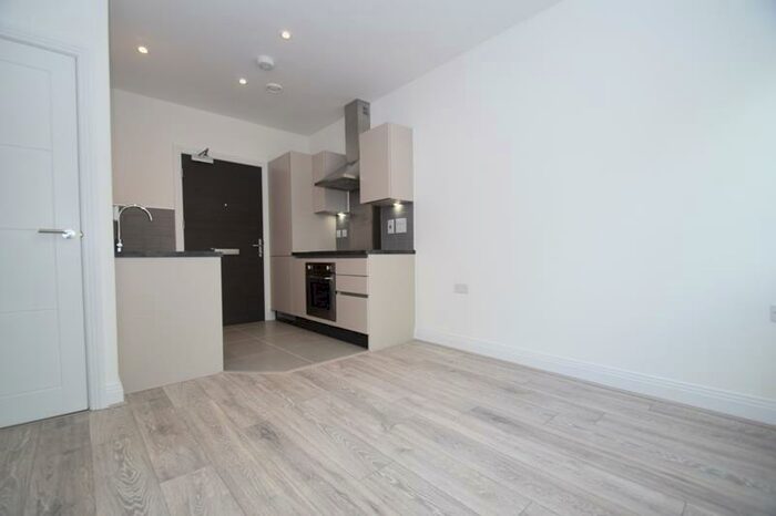 1 Bedroom Apartment To Rent In Clearview House, Pinner Road, Northwood, HA6