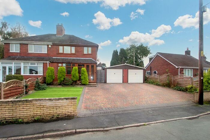 3 Bedroom Semi-Detached House For Sale In Meadow Close, Forsbrook, Stoke-on-Trent, ST11