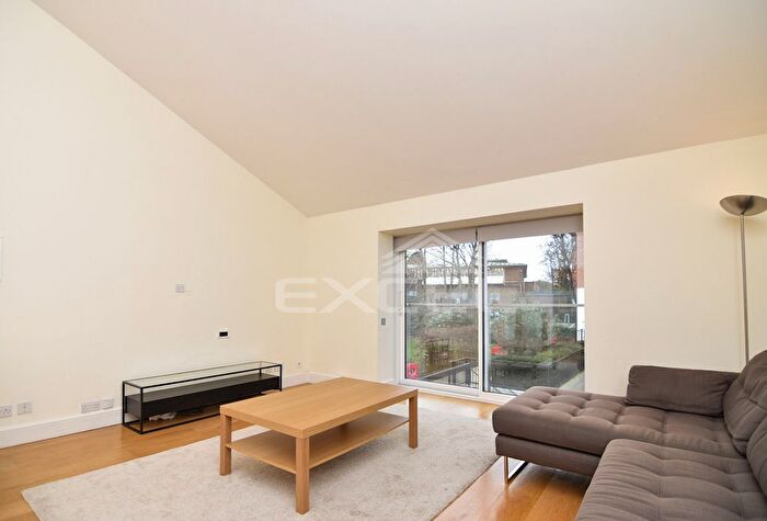 3 Bedroom Town House To Rent In Graces Mews, Abbey Road, St Johns Wood, NW8