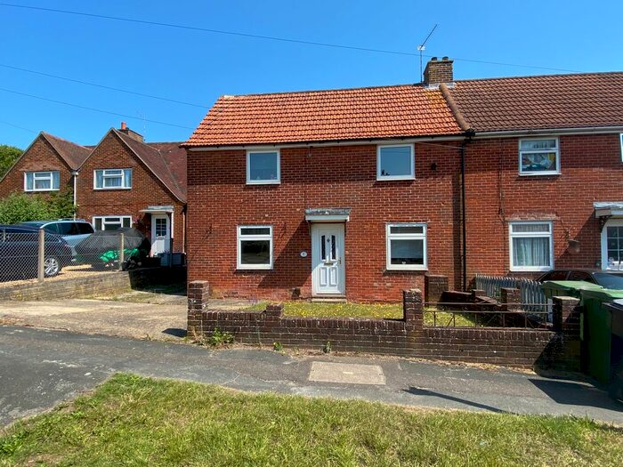 5 Bedroom Semi-Detached House To Rent In Battery Hill, Winchester, SO22