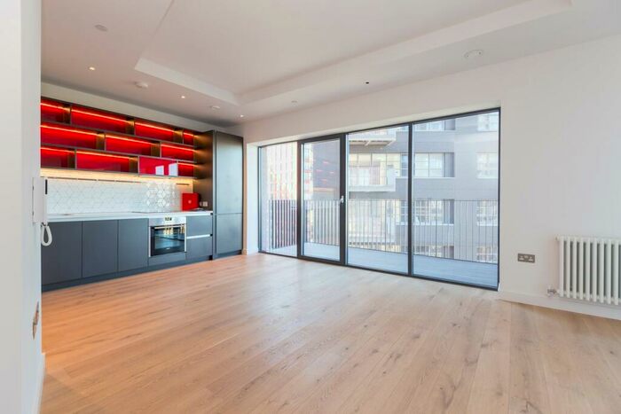 1 Bedroom Apartment To Rent In Meade House, Lyell Street, London, E14