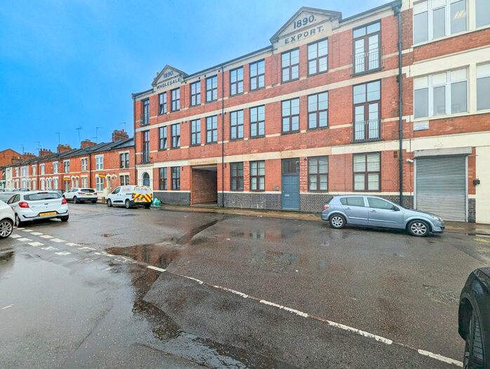 2 Bedroom Flat To Rent In Henry Street, Northampton, NN1