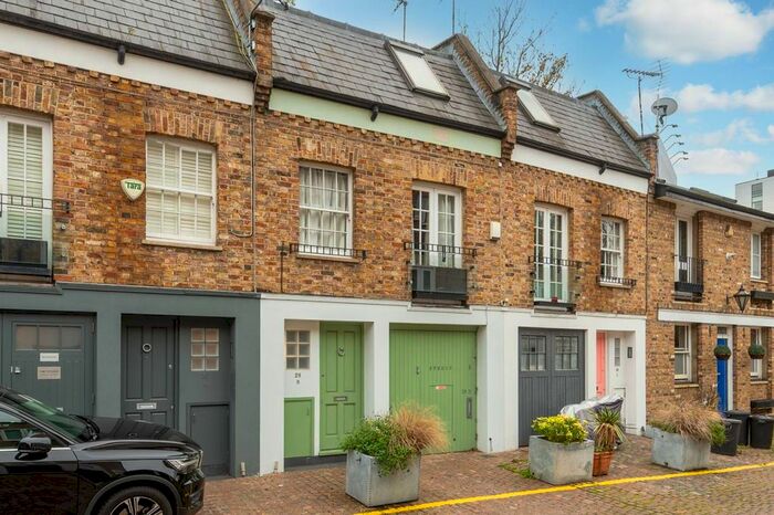 1 Bedroom Flat To Rent In Royal Crescent Mews, Notting Hill, London, W11