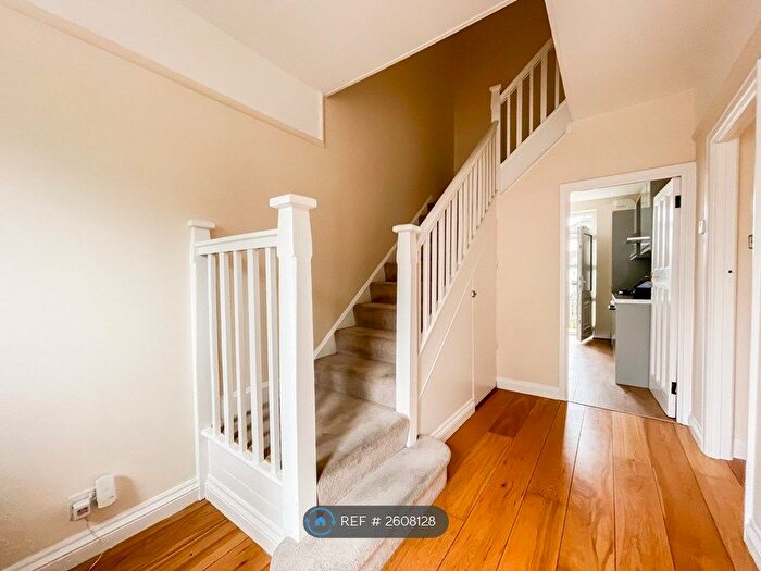 3 Bedroom Terraced House To Rent In West Avenue, Wallington, SM6