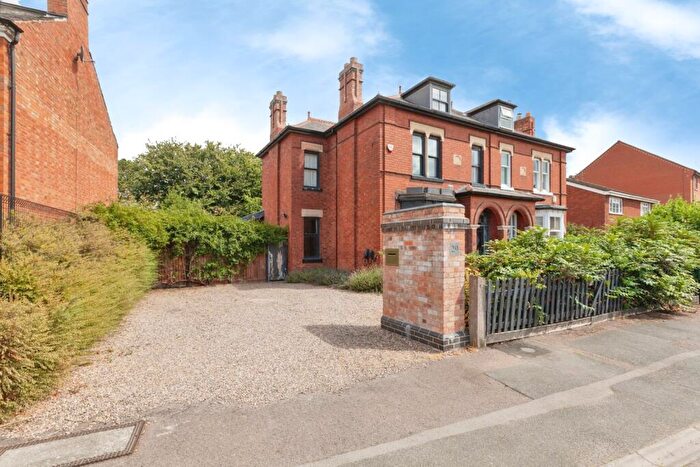 4 Bedroom Semi-Detached House For Sale In Leicester Road, Blaby, Leicester, Leicestershire, LE8