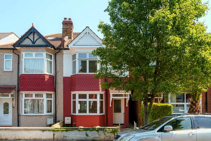 4 Bedroom Terraced House To Rent In Sydney Road London, Epc: E;, W13