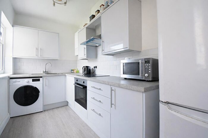 4 Bedroom House To Rent In Warwick Street, Sheffield, S10