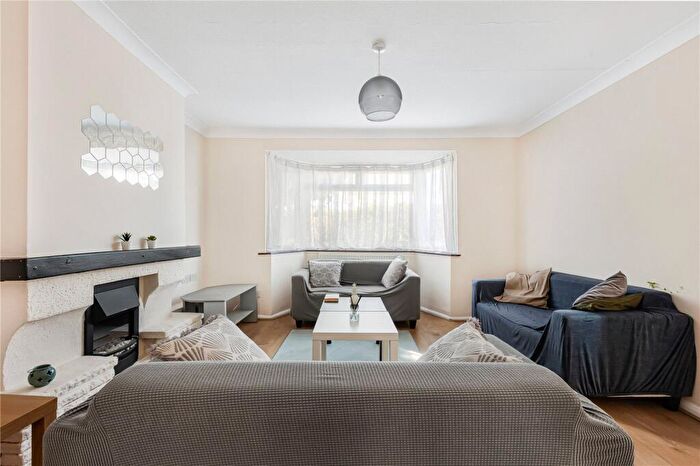 3 Bedroom Semi-Detached House To Rent In Marston, Oxford, OX3