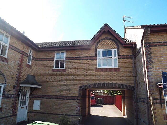 1 Bedroom Property To Rent In Blaise Place, Grangetown, Cardiff, CF11