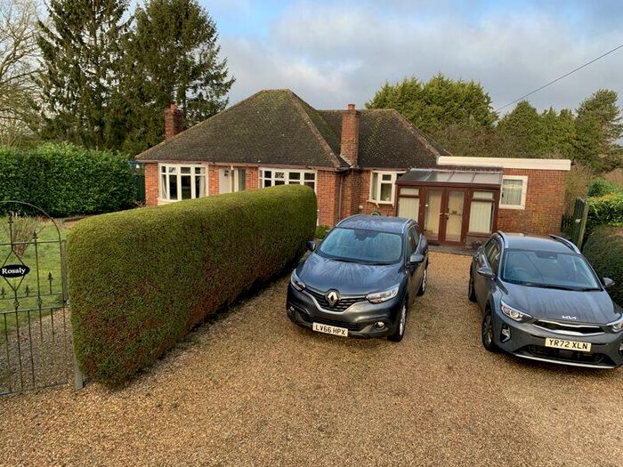 4 Bedroom Detached Bungalow For Sale In Old Main Road, Scamblesby, LN11