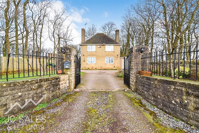 3 Bedroom Detached House For Sale In Whaley Road, Bolsover, Chesterfield, S44