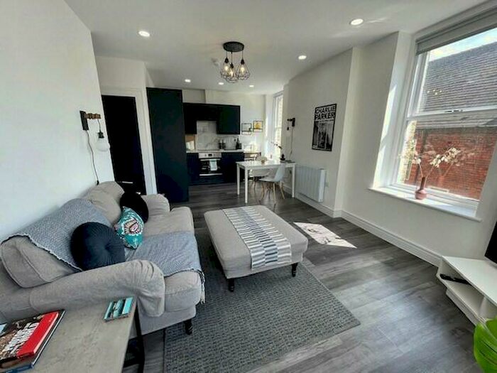 1 Bedroom Apartment To Rent In Spring Gardens, Buxton, SK17
