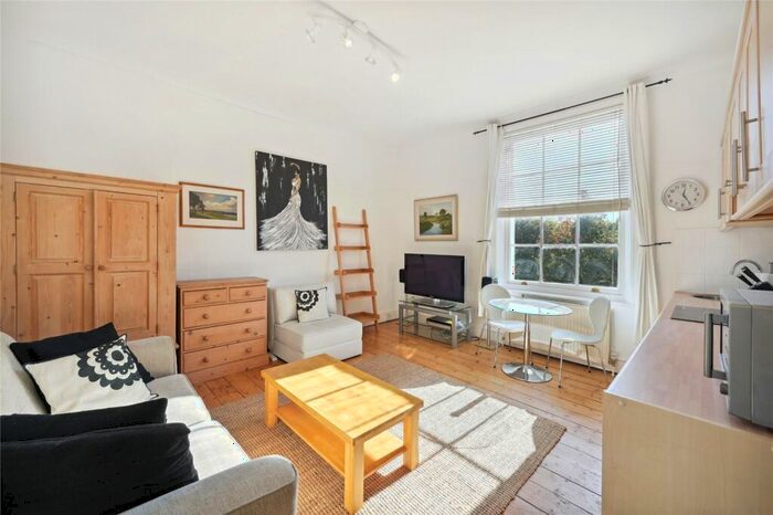 1 Bedroom Apartment To Rent In King Henrys Road, London, NW3