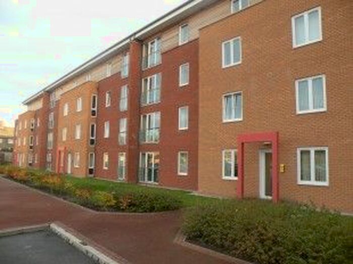 2 Bedroom Flat To Rent In Bravery Court, Garston, Liverpool, L19