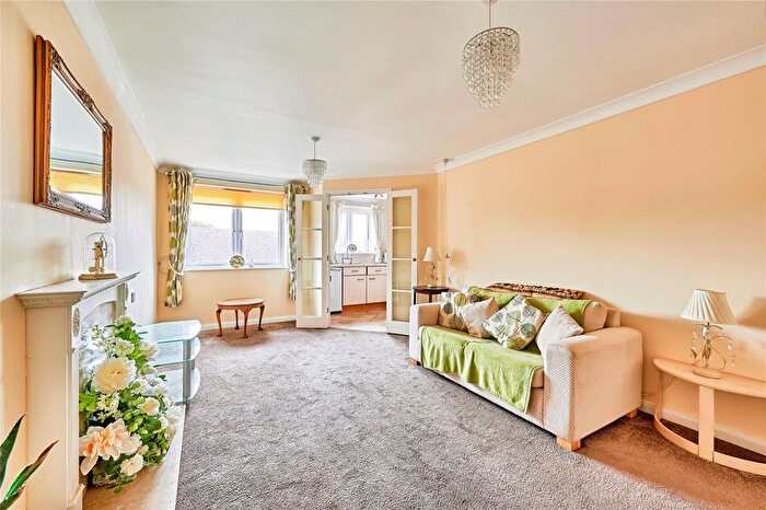 1 Bedroom Flat For Sale In Custerson Court, Saffron Walden, CB11