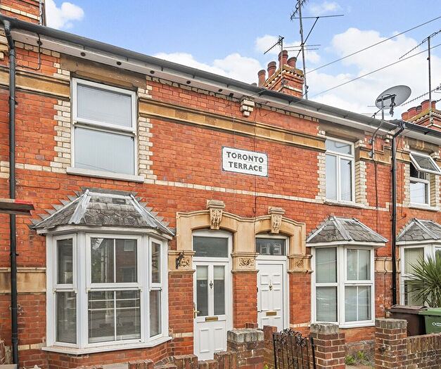 2 Bedroom Terraced House To Rent In Harpsden Road, Henley-On-Thames, Oxfordshire, RG9