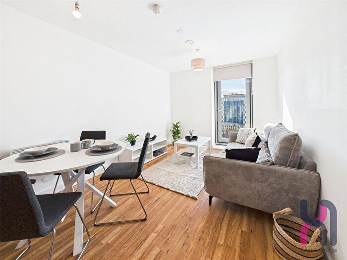 2 Bedroom Flat To Rent In Media City, Michigan Point Tower D, Michigan Avenue, Salford, M50