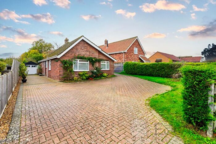 3 Bedroom Bungalow For Sale In Browick Road, Wymondham, Norfolk, NR18