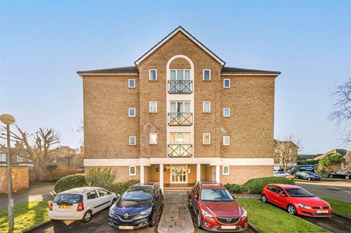 1 Bedroom Flat To Rent In Farrow Lane, New Cross, SE14