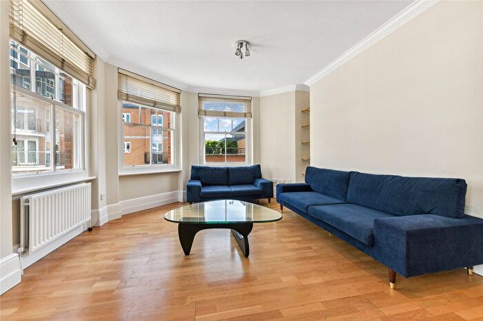 2 Bedroom Flat To Rent In Westminster Palace Gardens, Artillery Row, Westminster, London, SW1P