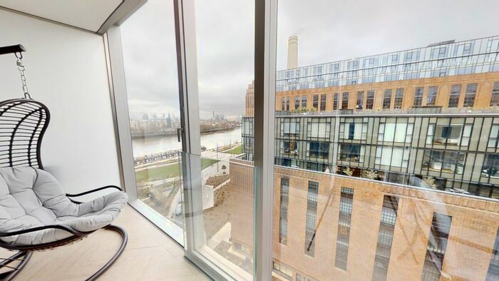 2 Bedroom Flat To Rent In Dawson House, Circus Road West, SW11