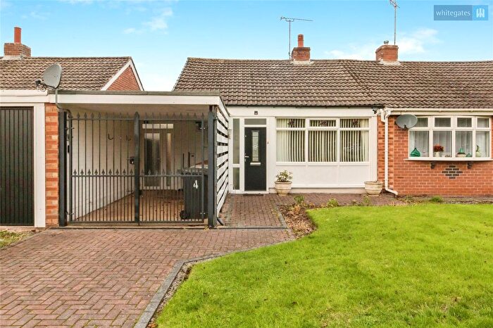 2 Bedroom Bungalow For Sale In Milton Drive, Wistaston, Crewe, Cheshire, CW2