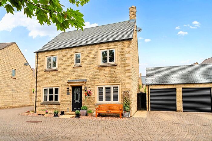 4 Bedroom Detached House For Sale In Brydges Close, Winchcombe, Cheltenham, GL54