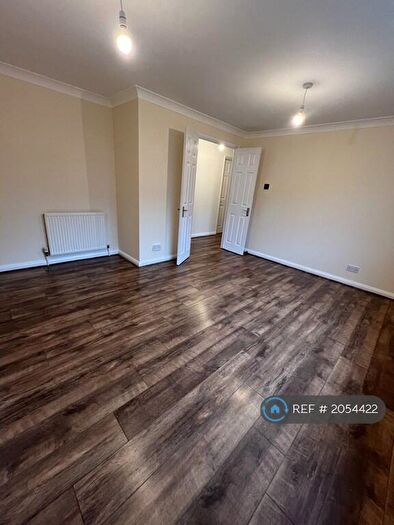 1 Bedroom Flat To Rent In The Maltings, Romford, RM1