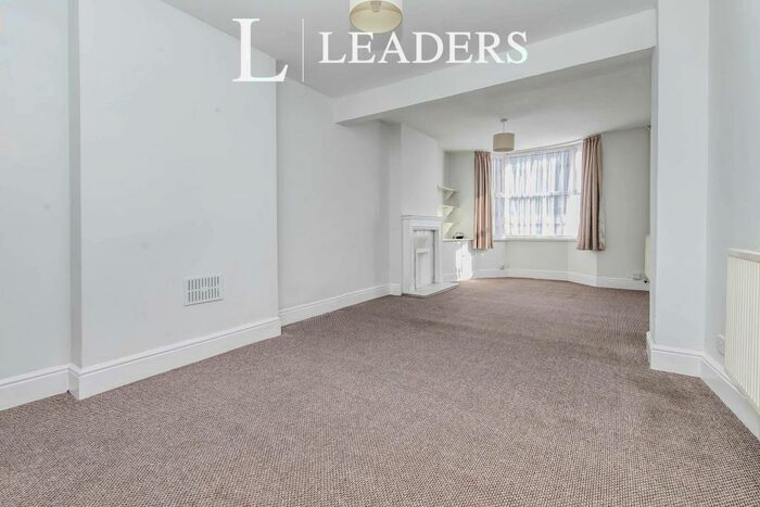 3 Bedroom Semi-Detached House To Rent In Wallace Road, Ipswich, IP1