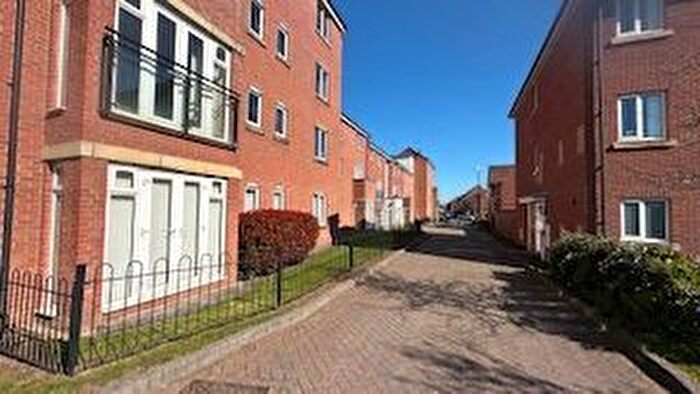 2 Bedroom Flat To Rent In Anglian Way, Coventry, CV3